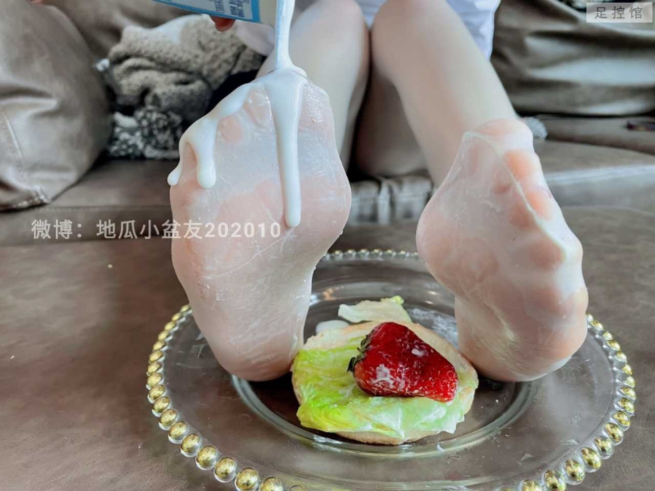 -706d68198cf8443d.jpg