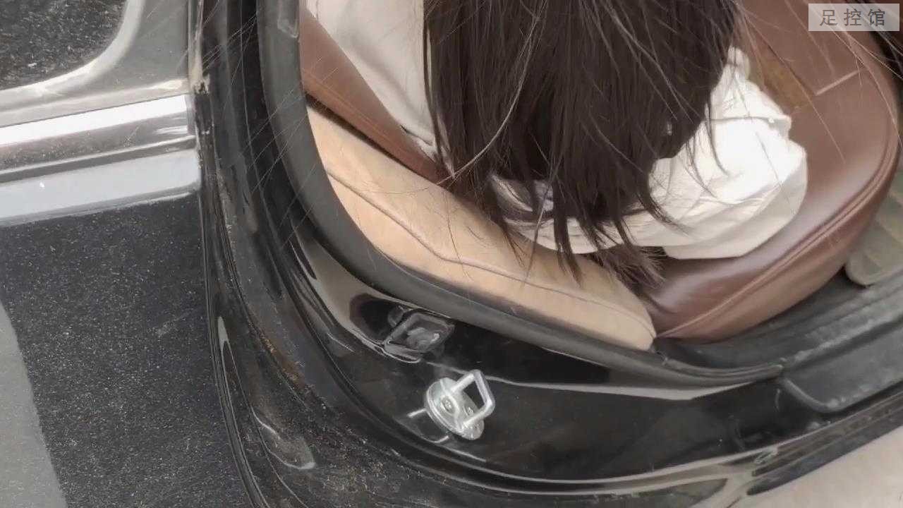 文文脚底写字[00_00_49][20221124-101733].jpg