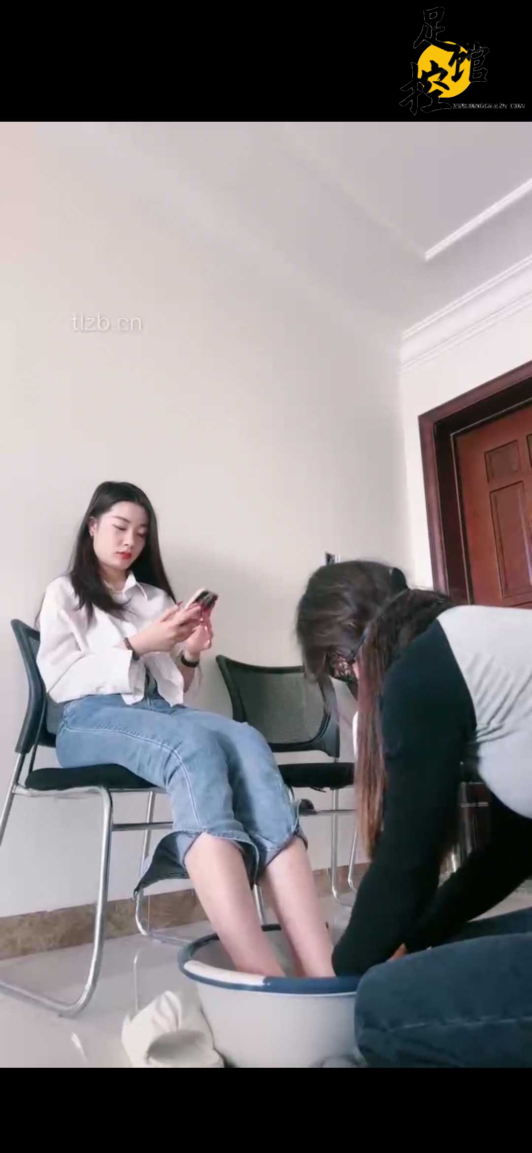 Screenshot_20231024_220223_com.huawei.himovie.jpg