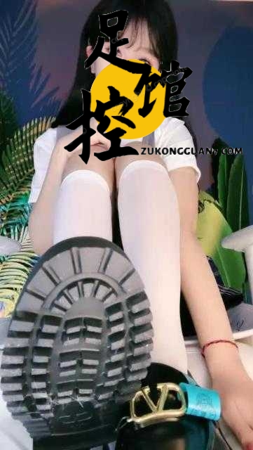 013547tz4r44mu4acrz8b4.jpg