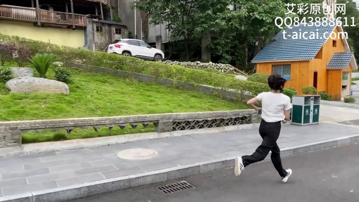 211159qeym9omaydoaezck.jpg