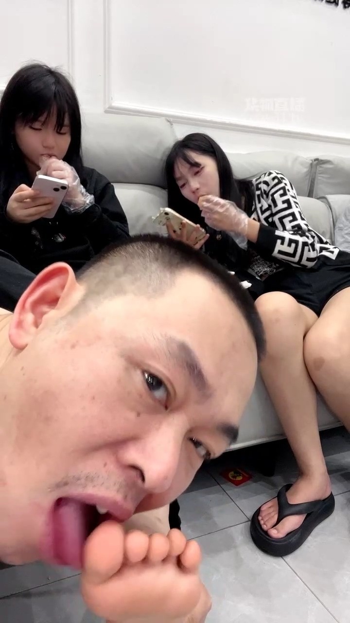 精神小妹.mp4_20260502_100838.635.jpg