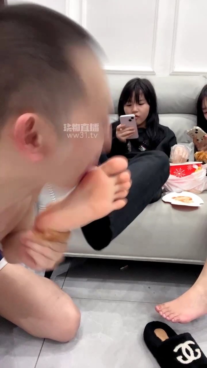 精神小妹.mp4_20260502_100915.297.jpg